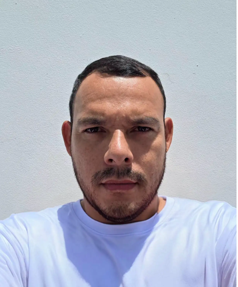 Luis Alcides Velásquez Posantes138.jpg